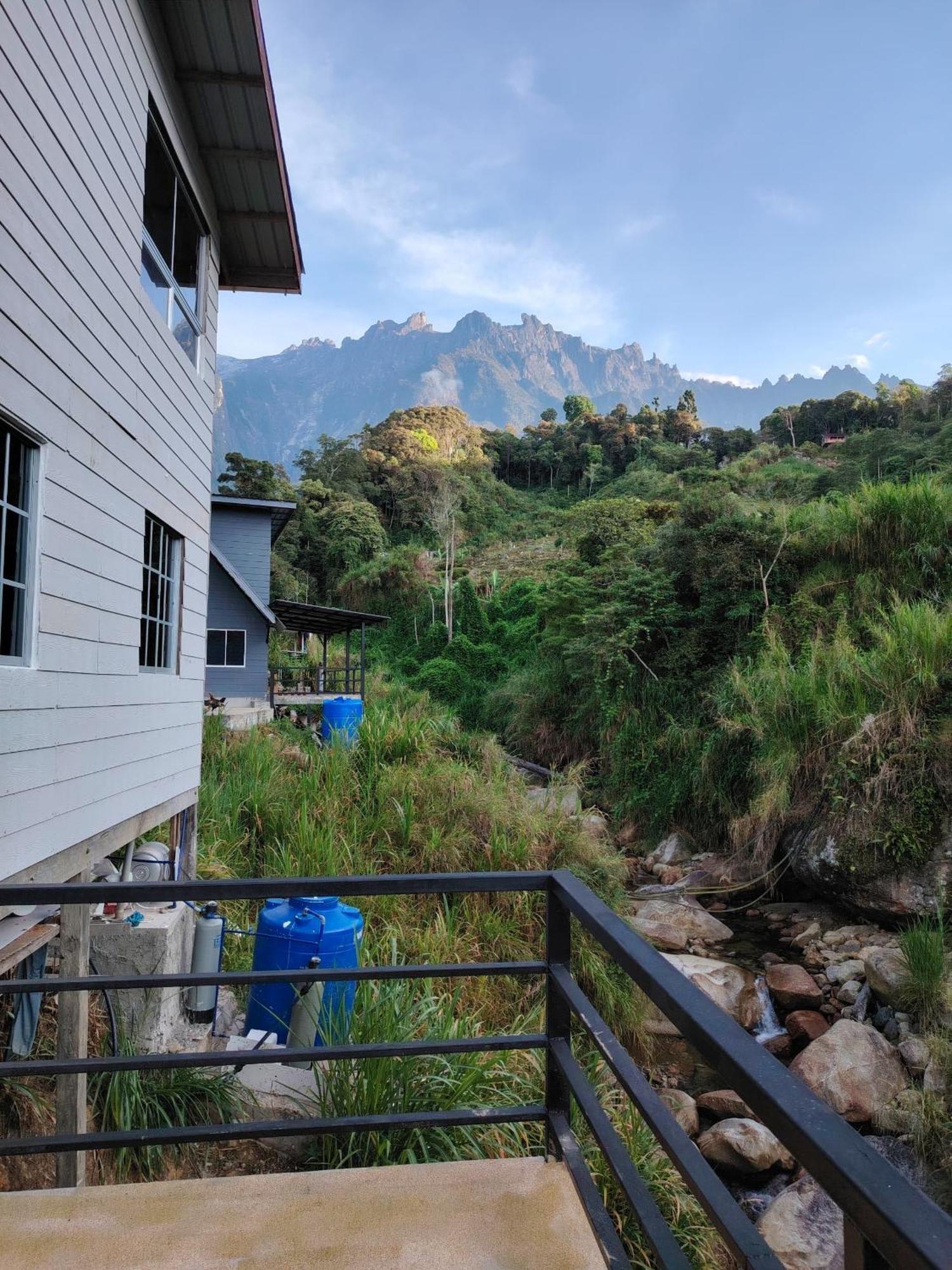 D'maro Hut Mesilou Holiday home *